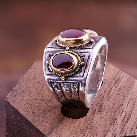 Konstantino Garnet Three Stone Sterling Silver/22k Yellow Gold Ring Size 7.25 - Picture 5 of 10